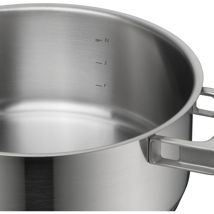 Каструля WMF Ultimate Cool 24 см з нержавіючої сталі Cromargan з індукційним дном, 4.1л, з кришкою з нержавіючої сталі, з внутрішньою шкалою, з терморегульованими ручками, придатна для миття в посудомийній машині