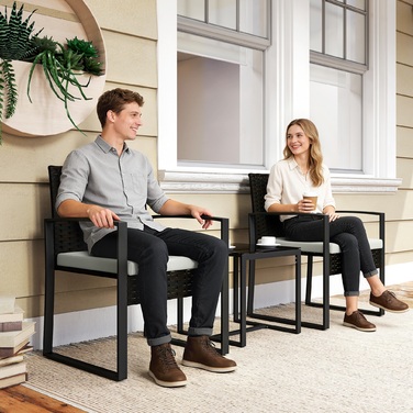 Набір садових меблів з ротангу 