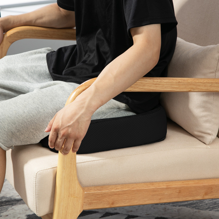 Подушка для сидіння, ергономічна, з дихаючою оббивкою, нековзна, розмір 44x39x13 см, чорного кольору