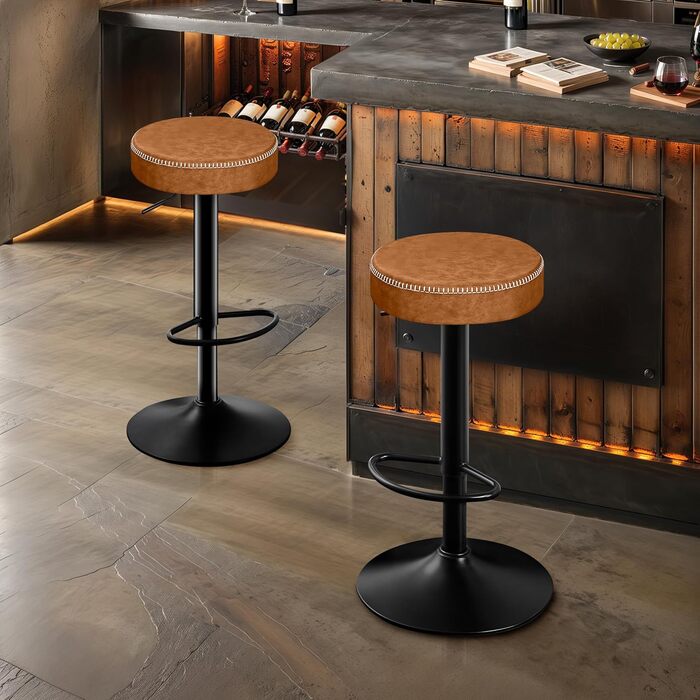 Набір з 2 барних стільців з мікрофібри, з підніжкою, обертаються на 360°, витримують до 150 кг, коричневі