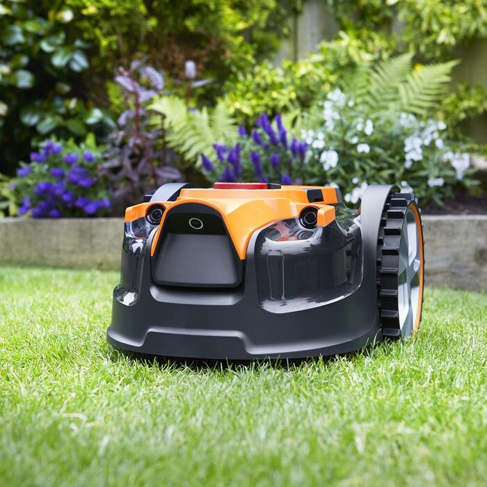Робот-газонокосарка LawnMaster VBRM16 OcuMow для газонів до 100 м², самохідний, бездротовий, акумуляторний 24В 4.0Ah Li-Ion
