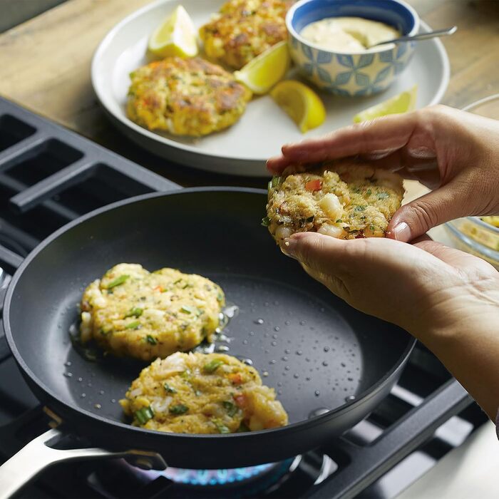 Сковорода-гриль KitchenAid з виливом, харт-елоксирована, з антипригарним покриттям, квадратна, 29 см, матовий чорний