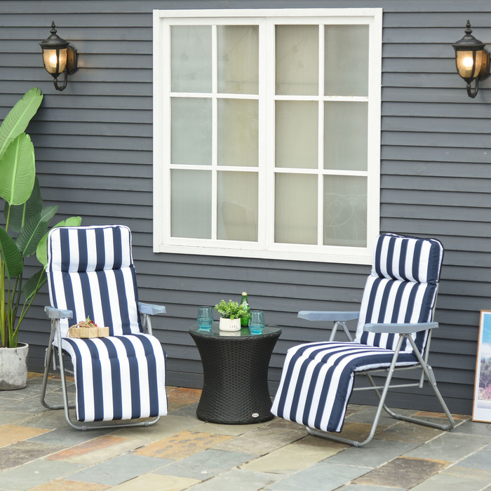 2 Розкладні садові стільці з підлокітниками та регульованим нахилом (5 положень), з м'яким сидінням, блакитного кольору, розміром 60 x 75 x 102 см