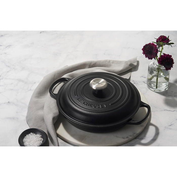 Le Creuset Signature: каструля-сковорода з чавуну, 26 см, 2.2 л, для всіх типів плит (включно з індукцією), чорна матова
