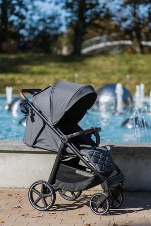 Дитячий прогулянковий візок 4BABY Stinger, графітовий, 10 кг, з регульованим сидінням