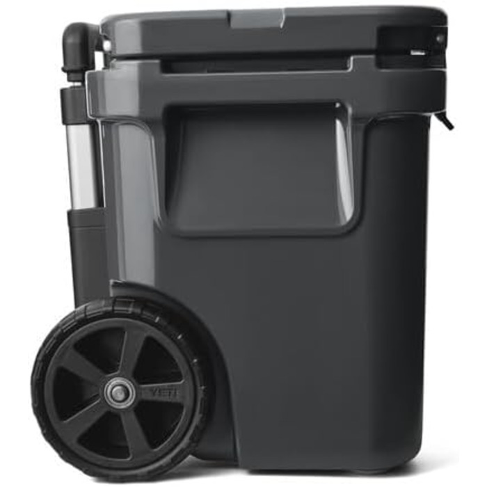Чорний холодильник на колесах YETI Roadie 32 - ізольований, міцний, для кемпінгу та подорожей