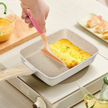 Сковорода для омлету з антипригарним покриттям 35,2х15 см бежева