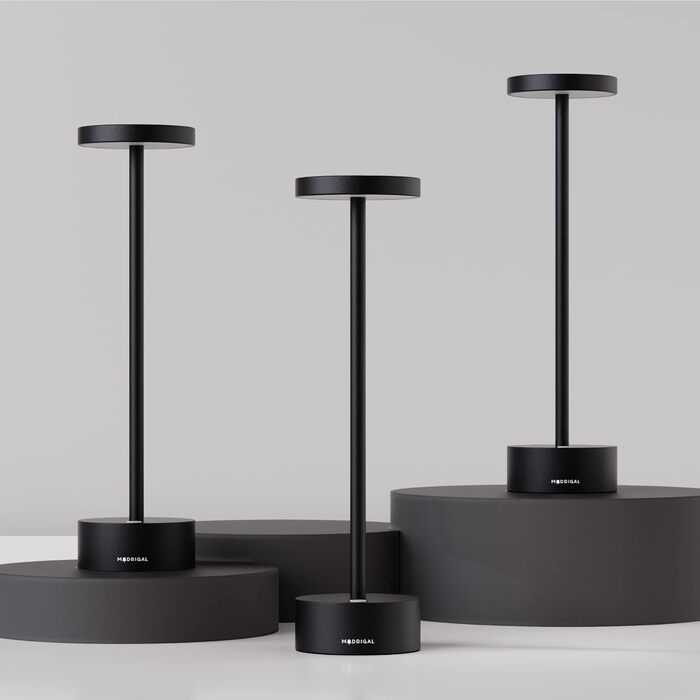 LED-стійка лампа Neu Stiletto IP54: USB-C, бездротова, регулювання інтенсивності, для дому та ресторану (чорний)
