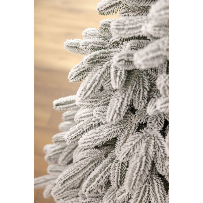 Ялинка лита 'Лапландська' ЗАСНІЖЕНА 2,50м