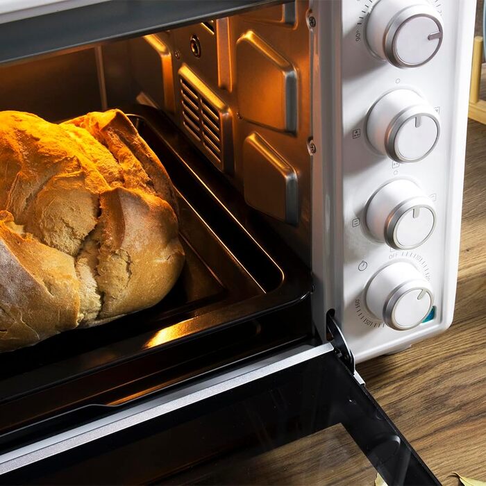 Конвекційна піч Cecotec 46L Bake&Toast 4600 White Gyro: 2000 Вт, 12 функцій, внутрішнє освітлення, регулювання температури до 230°C, подвійне скло, з поворотним шампуром