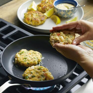 Сковорода-гриль KitchenAid з виливом, харт-елоксирована, з антипригарним покриттям, квадратна, 29 см, матовий чорний