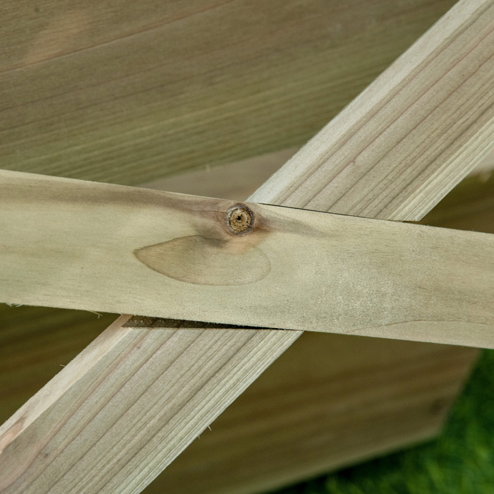 Дерев'яна багаторівнева клумба-сходи 