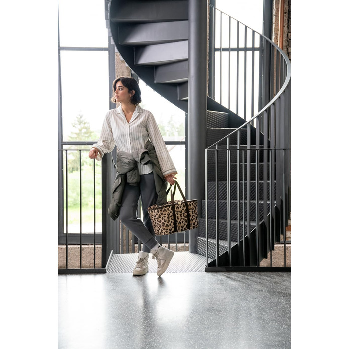 Сумка-холодильник Reisenthel Leo Macchiato Single – стильна та практична для пікніка та покупок