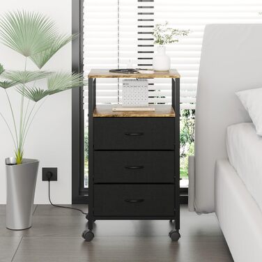Нічний столик з бездротовою зарядкою, 2 розетки AC та 2 USB-порти, 3 шухляди, коліщатка, вінтажний дизайн, чорно-коричневий (для вітальні, спальні)
