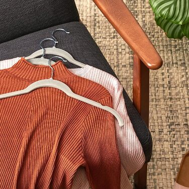Базова вішалка Domopolis для сорочок і суконь компактна, з оксамитовим покриттям (сіра, 30-річна, одномісна)