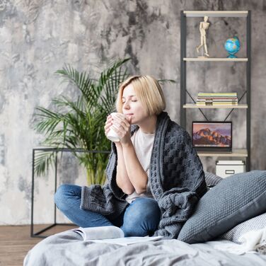 Стелаж Relaxdays індустріального стилю з 6 полицями