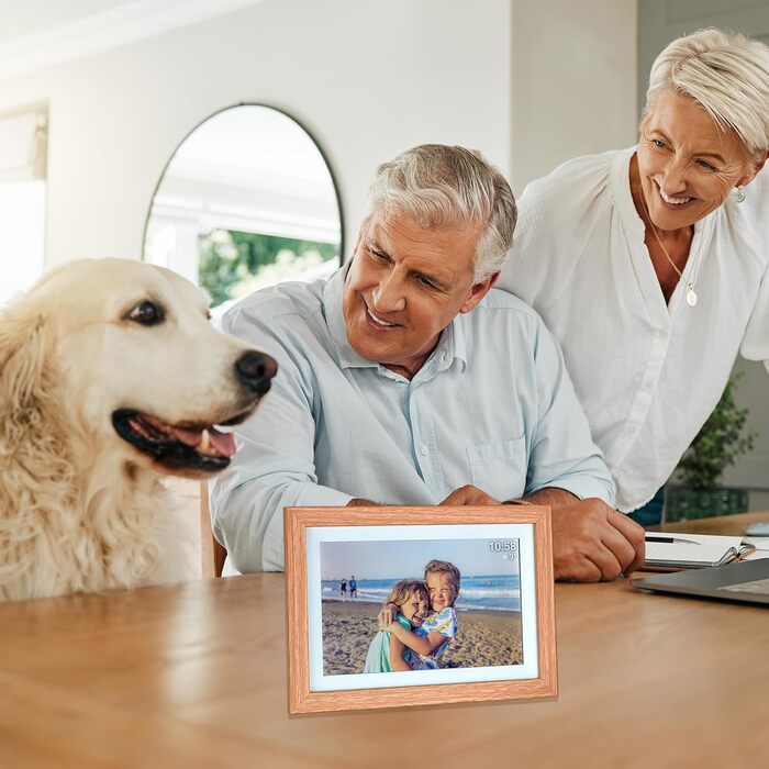 Цифровий фоторамка TFA Dostmann 10 дюймів з Wi-Fi, FRAMEO App, сенсорний екран, підтримка USB/Micro SD, дерев'яний корпус (MDF), коричневий