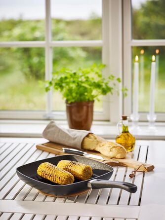 SCANPAN Classic Grillpan 27x27 см з антипригарним покриттям Stratanium+ | Для плити та духовки | З рифленою поверхнею