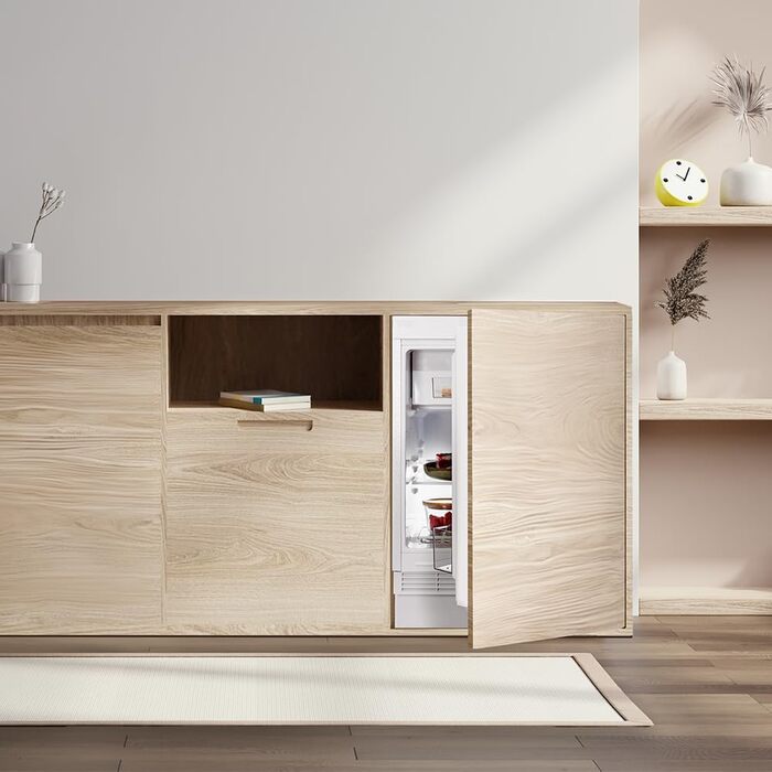 Міні-холодильник Cecotec Bolero CoolMarket TT 107: 121 л, вбудований, чорний, регулювання температури, відсік для овочів, морозильна камера