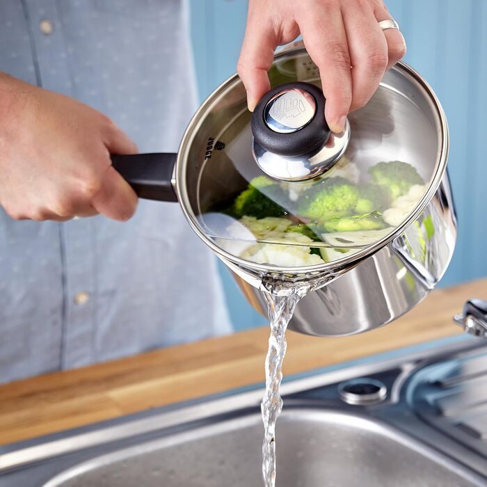 Набір каструль Judge Vista з нержавіючої сталі, 16/18/20 см, з кришкою-ситом та антипригарним покриттям, для індукційних плит, придатний для духовки