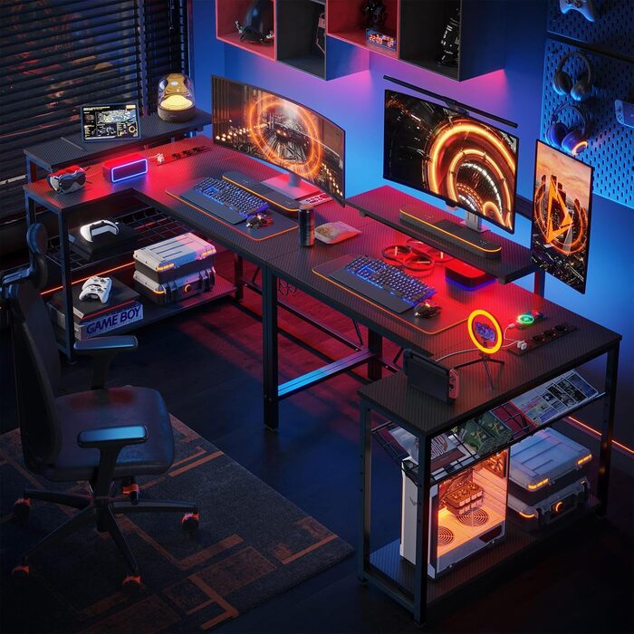 Ігровий кутовий стіл Bestier L-подібної форми з LED-підсвічуванням, розетками, 2 полицями та гачками – кутовий стіл для комп'ютера, офісу, спальні та геймінгу 106 x 80 см, 3D-вуглецеве волокно чорного кольору
