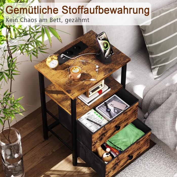 Нічний столик AMHANCIBLE з зарядкою, приліжний столик з висувними ящиками з тканини, журнальний столик з відкритою полицею, з 2 USB-портами та 2 розетками, для спальні, вітальні, HETS020GY-1 (Коричневий)