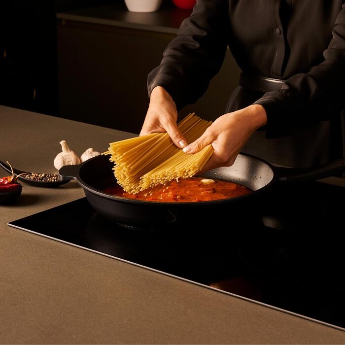 Сковорода-гриль Stone&Stone 28x28 см | Професійна сковорода для стейків | Німецьке антипригарне покриття GREBLON C3+ без PFOA | Знімна ручка | Підходить для індукції, газу та духовки | Для приготування барбекю з щипцями (32 см)