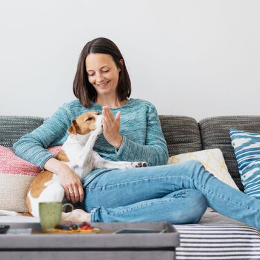 Лавка Relaxdays з оксамитовим покриттям та дерев'яними ніжками