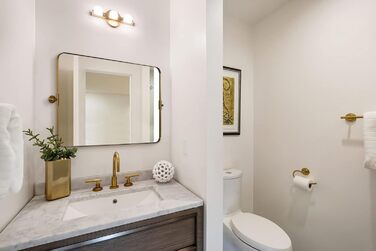 Дзеркало для ванної кімнати MOON MIRROR, прямокутне, з металевим каркасом, 50,8 x 71,1 см, чорне (щітковане золото, 55.9 x 85.7 см)