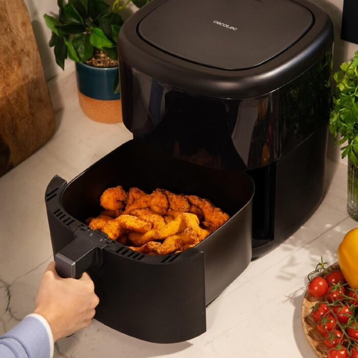 Фритюрниця без олії Cecotec Cecofry Bombastik 6000 Full, 6 л, 1700 Вт, PerfectCook, 12 режимів, сенсорне управління, чорний | з аксесуарами