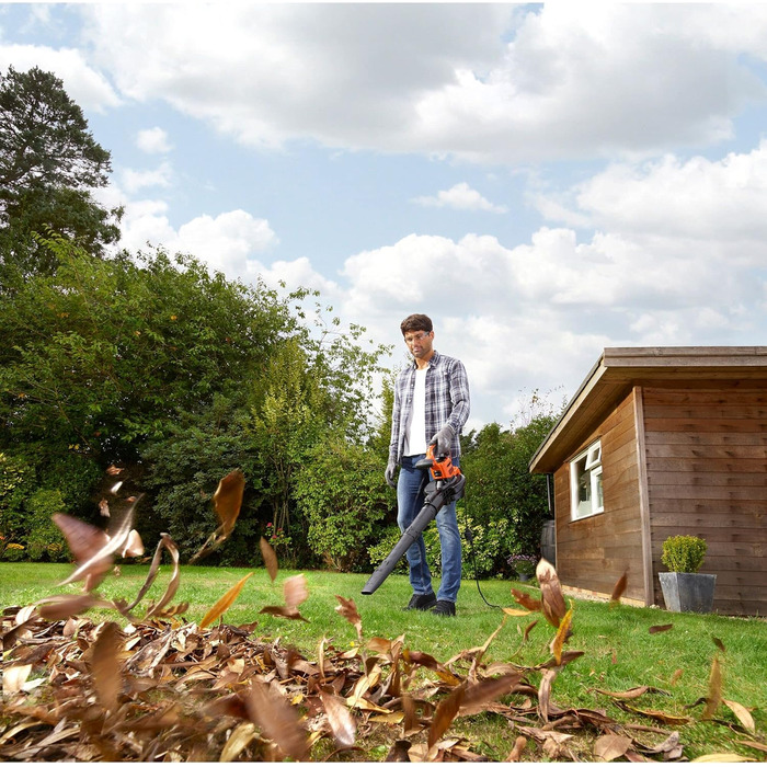 Black+Decker 3-в-1 електропристрій для прибирання листя BEBLV301 (3000 Вт) з подрібнювачем, решетом та мішком-рюкзаком 72л - висока швидкість видуву та регульована потужність всмоктування