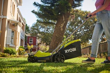 Акумуляторний газонокосарка RYOBI ONE+ OLM1833B, 33 см, без акумулятора та зарядного пристрою