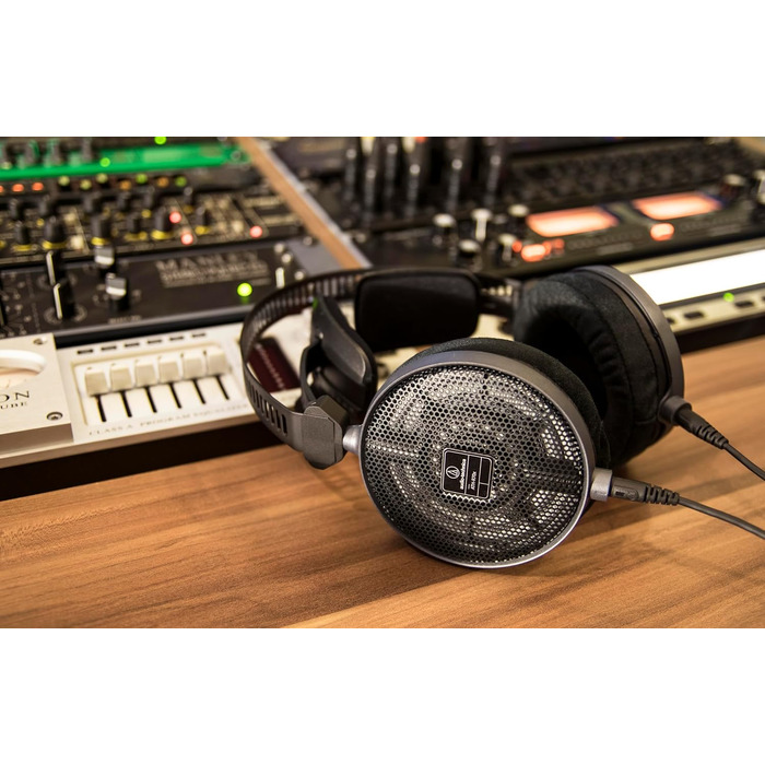 Відкриті еталонні навушники Audio-Technica R70 шт. чорні