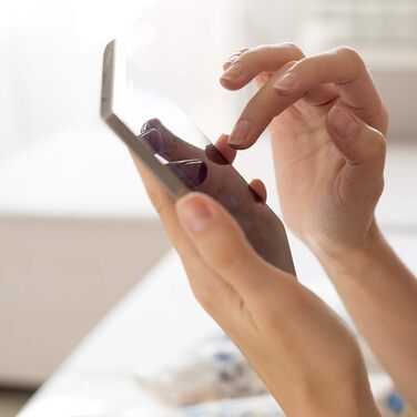 Конвектор Cecotec Ready Warm 6750 Crystal Connection з скляною панеллю, 2000 Вт, WiFi, термостат, таймер, підставка, для ванної кімнати (IP24), тихий, білий