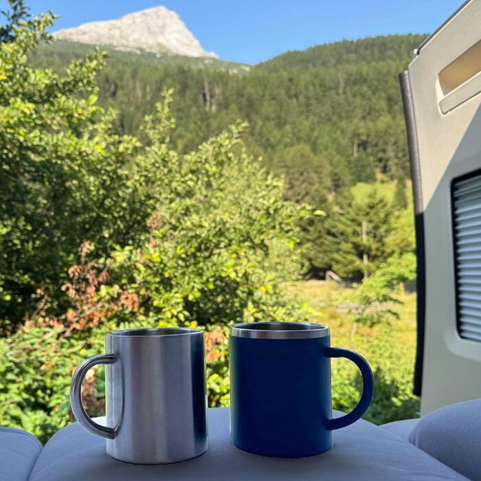 Набір посуду Melamin Adria Blue (2 особи) з нержавіючими термокружками - посуд для кемпінгу, відпочинку на природі, фестивалів