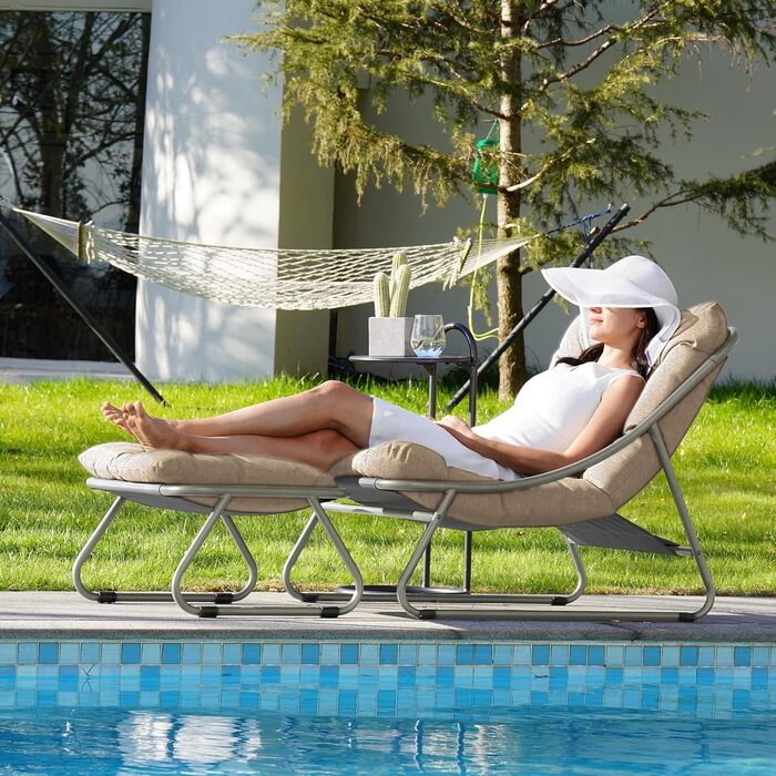 Крісло-гойдалка Grand Patio для вулиці з приставними столиками та подушками. Металеве крісло-шезлонг для саду, вітальні, двору, тераси та балкону. Максимальне навантаження 150 кг (3 шт., кольорът шампань).
