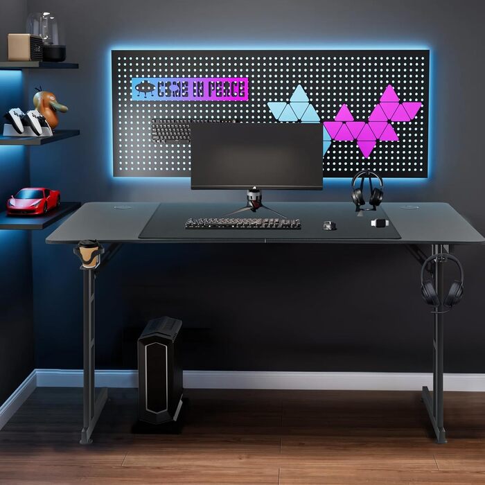 Ігровий стіл XMTECH 140x60 см з RGB LED, стіл для комп'ютера з карбоновою поверхнею, ергономічний стіл з тримачем для навушників та підстаканником, чорний
