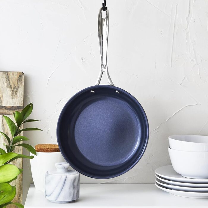 Сковорода ZWILLING Clad CFX, нержавіюча сталь, керамічне покриття, антипригарна, діаметр 20.3 см