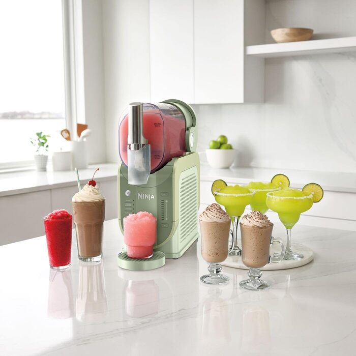 Машина для приготування смузі Ninja SLUSHi FS301EUPK (зелена): смузі, коктейлі, фраппе, молочні коктейлі, заморожені соки