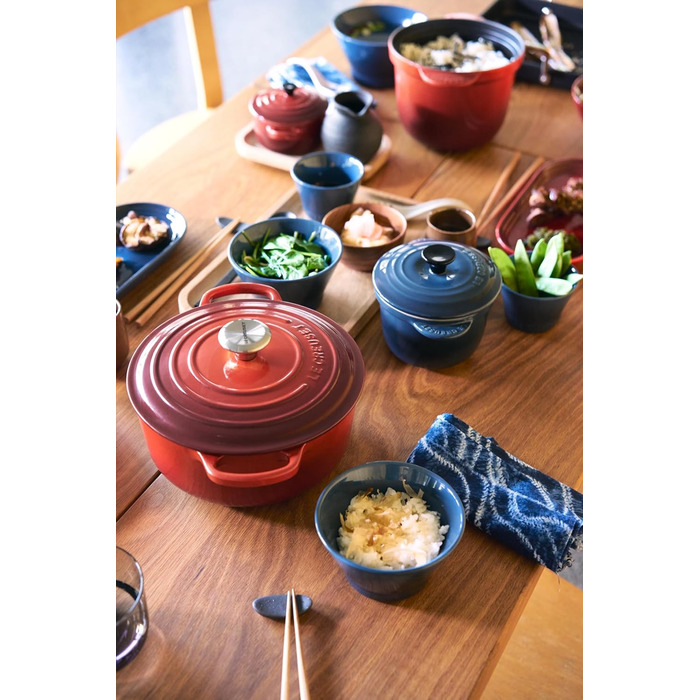 Le Creuset Signature Казанок з чавуну з кришкою, 20 см, Ø 20 см, для всіх типів плит, включаючи індукцію, об'єм 2,4 л, колір Kirschrot (Вишня), 21177200602430 Coastal Blue