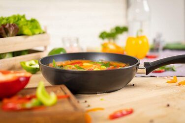 Сковорода Kuhn Rikon Brat & Universal 31270, чорна, 28 см, висока