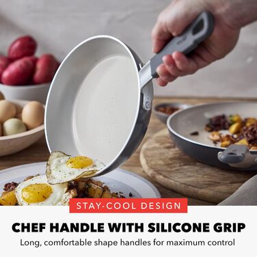 Набір сковорідок GreenPan x Bobby Flay, 20.3 см та 25.4 см, керамічне антипригарне покриття без PFAS та PFOA, індукційне, з силіконовим ручкою, придатні для миття в посудомийній машині та духовці, сірий