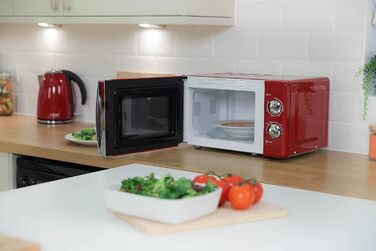 Мікрохвильова піч Russell Hobbs RHMM701C Solo 17л, 700 Вт, червона: 5 рівнів потужності, таймер, розморожування, легке очищення