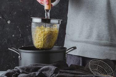 Друшляк KitchenCraft WF, ситечко для макаронів, кухонний друшляк з нержавіючої сталі з ситечком для макаронів і ручкою з евкаліптової деревини, 14x16x34 см, , білий