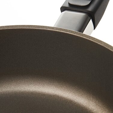 Сковорода Berndes з алюмінієвого лиття, коричнева, 32 см