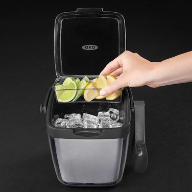 OXO Кювет для льоду та щипці: квадратний кювет для льоду OXO