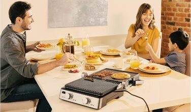 Електричний гриль Braun MultiGrill 7 CG7020: 3-в-1 (контактний гриль, барбекю, духовка), 2000W, велика поверхня (12 бургеров), плаваюча пластина, плаваюча гратильниця, миється в посудомийній машині, регулювання температури