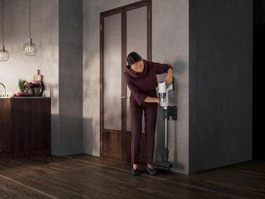 Акумуляторний пилосос AEG ÖKO AP71UB14AM: потужний, легкий (2.2 кг), ергономічний, з перероблених матеріалів, до 50 хв роботи, 120 м², 2-в-1, 5-рівнева фільтрація, для всіх поверхонь, автоматичний, сірий