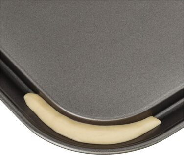 Форма для випічки Kaiser Inspiration прямокутна 36 x 24 см з кришкою, антипригарне покриття, для тірамісу, з плоскою основою, витікає, легко закривається