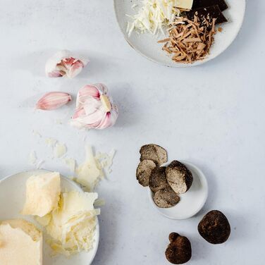 Мікроплан NEUE Professional Serie GROBE Klinge: професійна тертка з нержавіючої сталі для твердого сиру, овочів та спецій | Зроблено в США